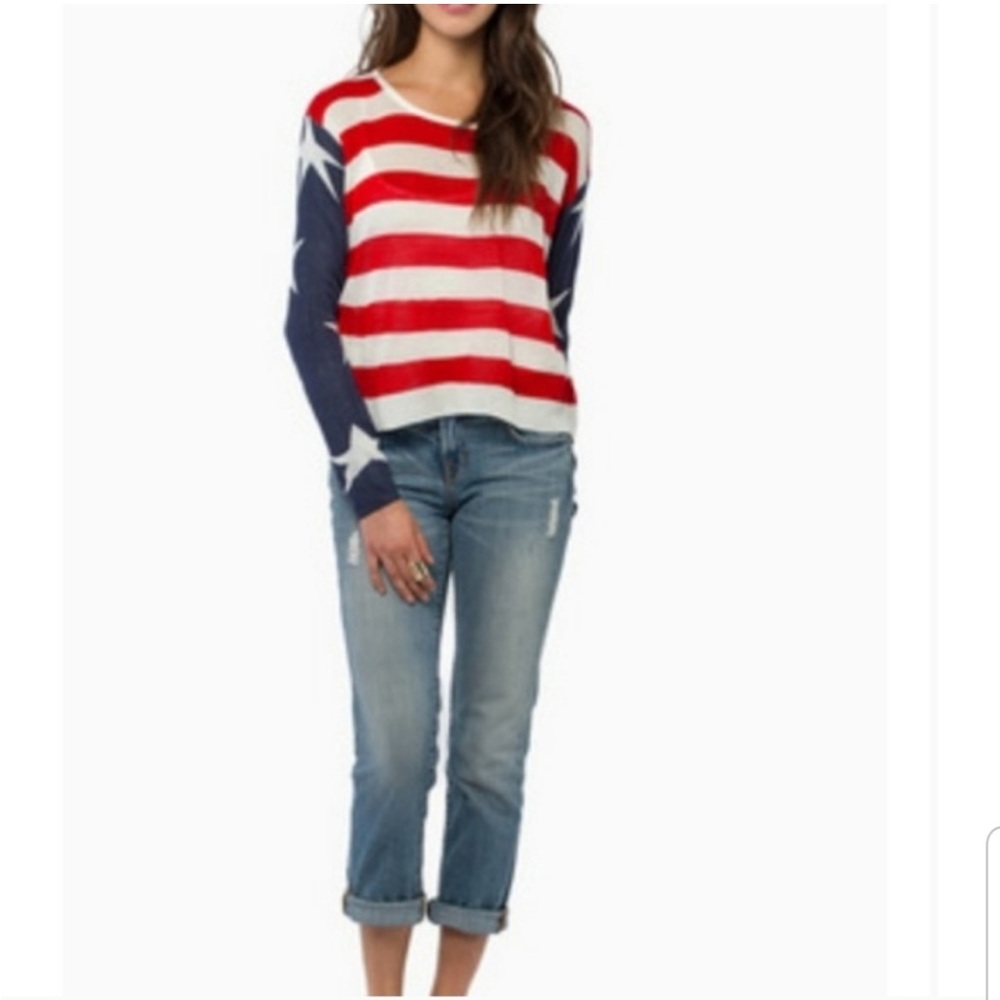 ✨Tobi Red and White Knit Star Sweater size L Americana